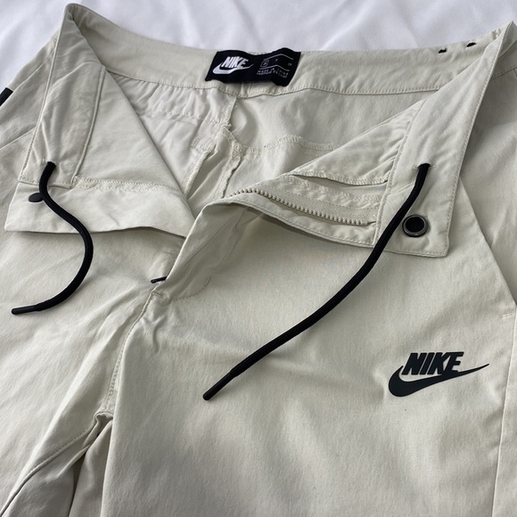 Nike Tech Street Shorts (S) - Picture 7 of 10
